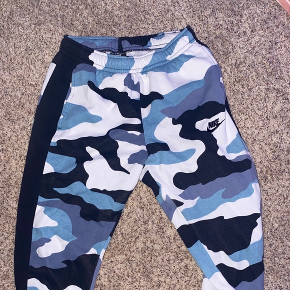 nike camo jumpsuit